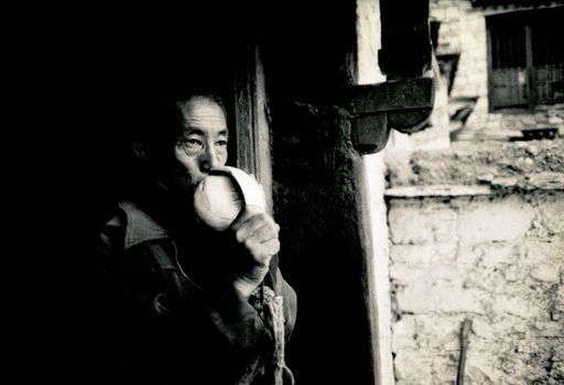 Tsedang Muschelblasen (Kahlen_0888)