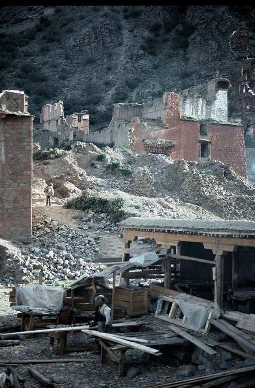 Tsurphu Zerstörung (Kahlen_0967)