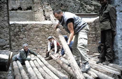 Tsurphu Balken-legenWEB (Kahlen_0983)