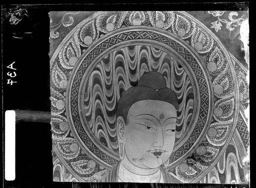 A 37: Teil der Praṇidhi-Szene Nr.7: Kopf und Nimbus des zentralen Buddha Dīpaṅkara