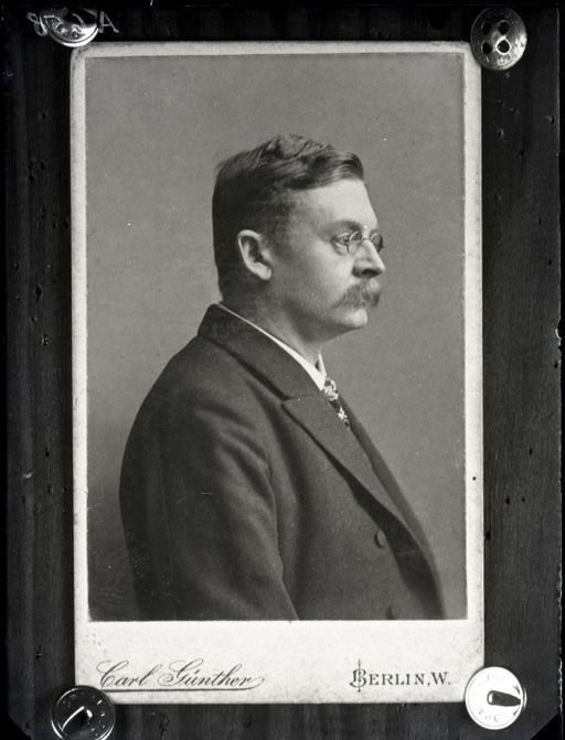 A 658: Oberkörper Profil-Portrait von Albert Grünwedel Carte de Visite, Fotograf Carl Günther, Berlin W.