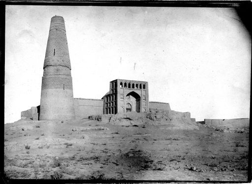B 1015: Grabmoschee der Könige von Lukchun