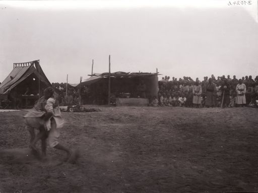 B1024b: Volksfest in Gegenwart der deutschen Expeditionsmitglieder als Gäste des Wangs von Lukchun (Turfan_II_18_B_1024b.jpg)