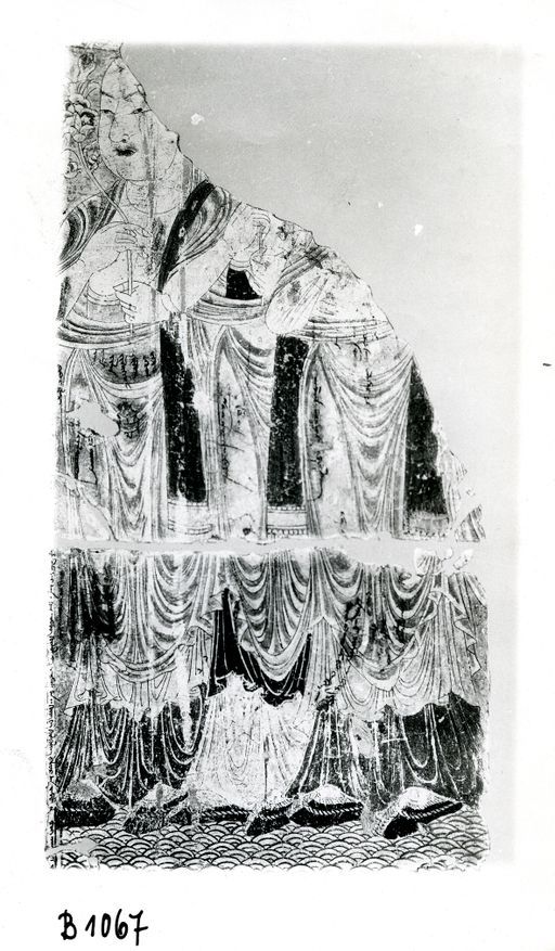 B1067: Fragment der Darstellung von 3 chinesischen Mönchs-Adoranten in gelben Gewändern (B_1067_IB_6899_Baez_pos.jpg)