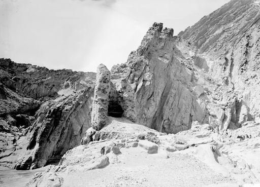 B1098: Zerklüftete Gebirgs-Landschaft (B_1098_Tumshuk.jpg)