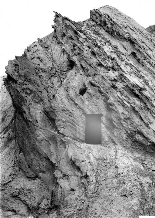 B1128: Außenansicht einer Höhle (B_1128_Kir_Nord.jpg)