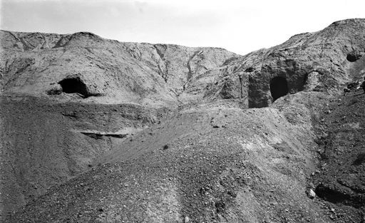 B1132: Höhlengruppe (B_1132_Achik_Ilek.jpg)