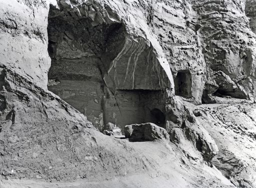 B1141: Reste von Vorhalle und Cella mit zerstörtem Gewölbe mit Spuren von Bemalung (B_1141_Kiz_30x.jpg)