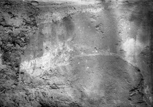 B1144: Höhlenwand mit Malereiresten und Inschrift (?) (B_1144_Kiz.jpg)