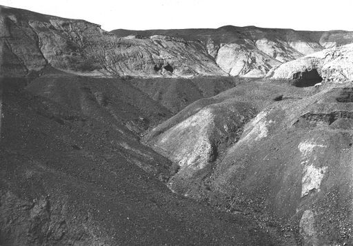 B 1177: Blick von der Gegend um Höhle 8 in die südliche Ausbuchtung des Haupttals