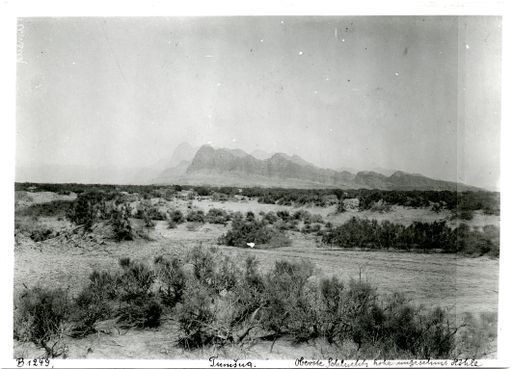 B 1249: Blick auf den Berg von Toqqus Serai (Doppelbelichtung)