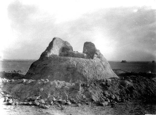 B1353: Einer der kleinen Stūpas im Gelände neben dem großen Tempel des Avalokiteśvara (B_1353_Kum_Arik.jpg)