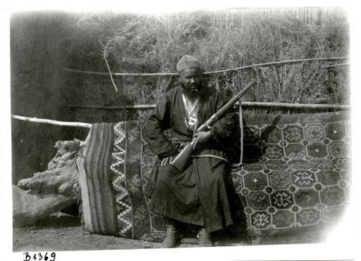 B1369: Mamasit ehemaliger Mirab aus Karakhoja (B_1369_Ankauf.jpg)
