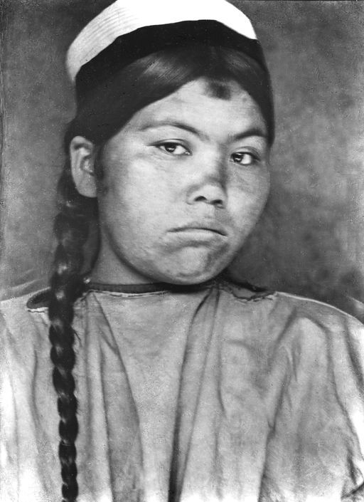 B 1373: Hafiza Khan, Bäuerin