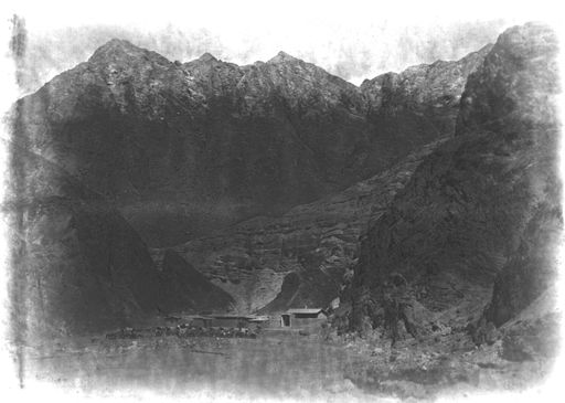 B1384: Raststation zwischen den Bergen auf dem Weg von Karashahr nach Turfan (B_1384_Aighyr_Bulak.jpg)