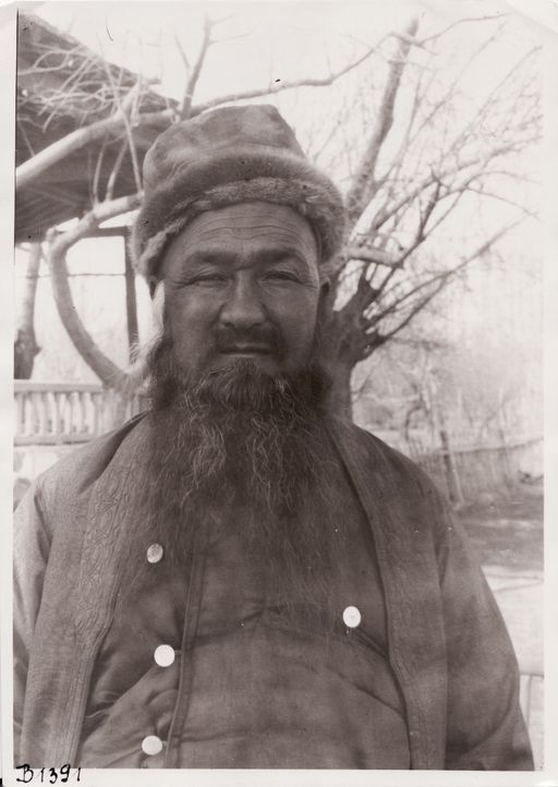 B1391: Safdar Ali, Prinz von Hunza (Turfan_III_33_B_1391.jpg)