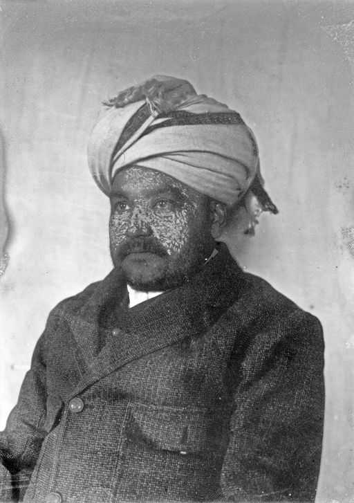 B1446: Herr mit Jacket und Turban, vermutlich der kashmirische Aksakal in Maralbashi (B_1446_Personen.jpg)