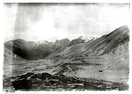 B1509: Verschneite Berge und Wege, vermutlich auf dem Rückweg von Le Coq nach Indien oder Fremdfoto Aurel Stein (B_1509_pos.jpg)