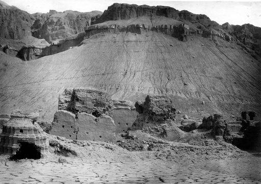 B1605: Cella eines Tempels von W gesehen (B_1605_Sengim_pos.jpg)