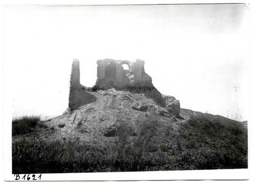 B1621: Ruine eines Pfeilertempels (?) (B_1621_pos.jpg)