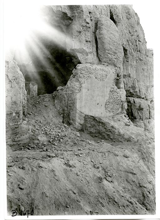 B1670: Ziegelvorbau vor Höhleneingang, (B_1670_pos.jpg)