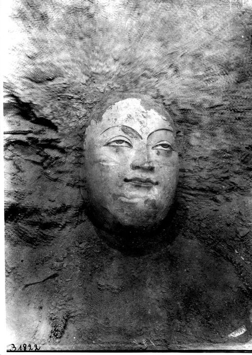 B1822: Gesicht einer Lehmskulptur (B_1822.jpg)