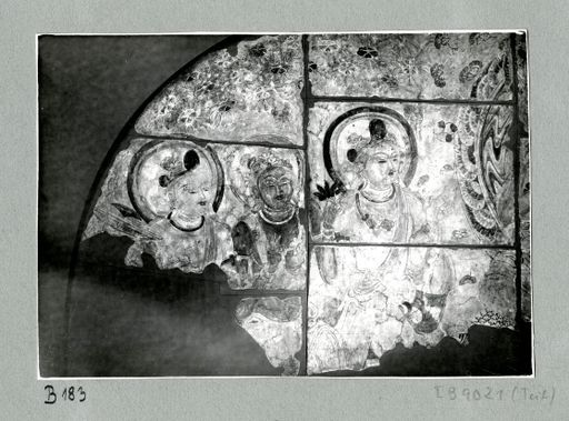 B 183: Götter im Tuṣita-Himmel Teil der Darstellung auf B 85 um den Bodhisattva Maitreya.