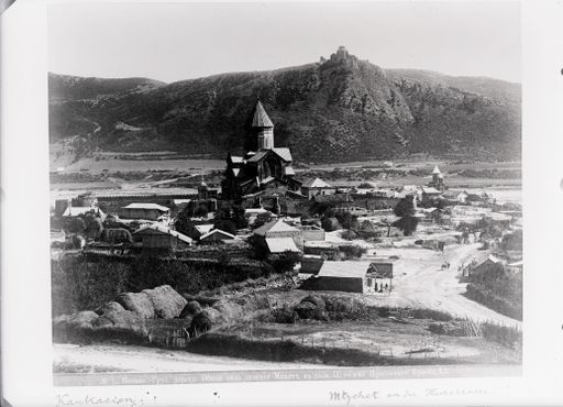 B 2628: Russisches Dorf, Kirche an der Heerstrasse