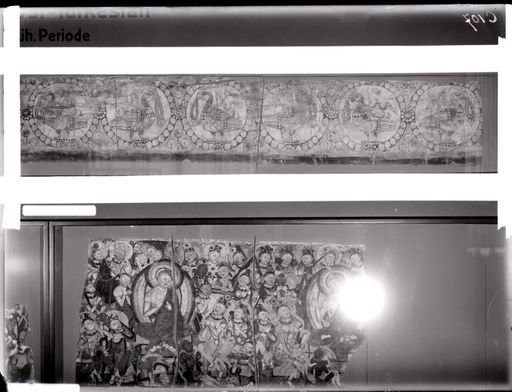 C 107: Zwei gerahmte Malereifriese von der Museumswand; oben Enten im Perlkranz, unten: Predigtszenen (rechte Seite neben C 108b)