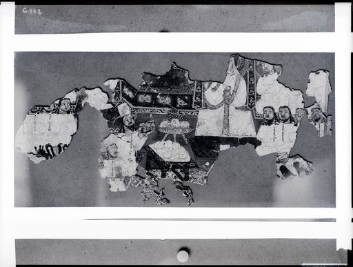 C 112: Sogdisch-manichäisches Buchblatt mit Illustration von weißgekleideten Würdenträgern während des Bema-Festes, RV