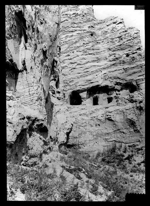 T 107: östliche Seite der kleinen Schlucht von höherem Standpunkt aus