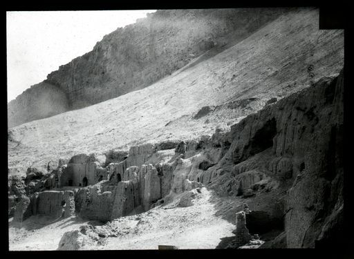 T 163: Tempelanlage auf dem östlichen Ufer, von Südwesten gesehen