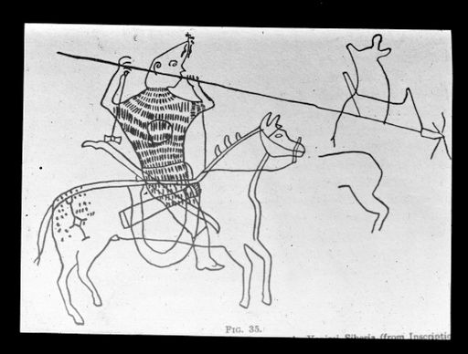 T 330: Vergleichsstück: Reiter in Plättchenpanzer, mit iranischem Pfeil- und Bogenköcher, 3 Haarbüschel in der Mähne des Pferdes. Aus Inscriptions de l'Iénisei, Helsingfors 1889 Fig 35.