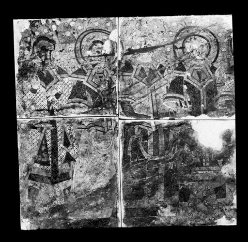 T 562: Zwei Stifterpaare mit Nimbus in traditioneller tocharischer Tracht (4 Gemäldeplatten)