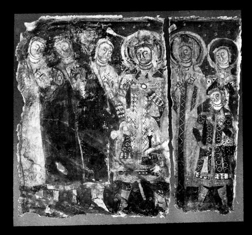 T 571: Drei Möche und vierköpfige Stifterfamilie in tocharischer Tracht (Gemäldeplatten)