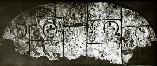 T 603: Aus mehreren Malereiplatten zusammengesetztes großes Gemälde: Bodhisattvas des Tuṣita-Himmels um Maitreya