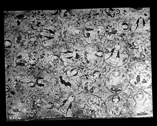 T 688: Lianenstengel bilden Kreise, worin Gottheiten sitzen Fremdfoto Oldenburg TE 1968-235a